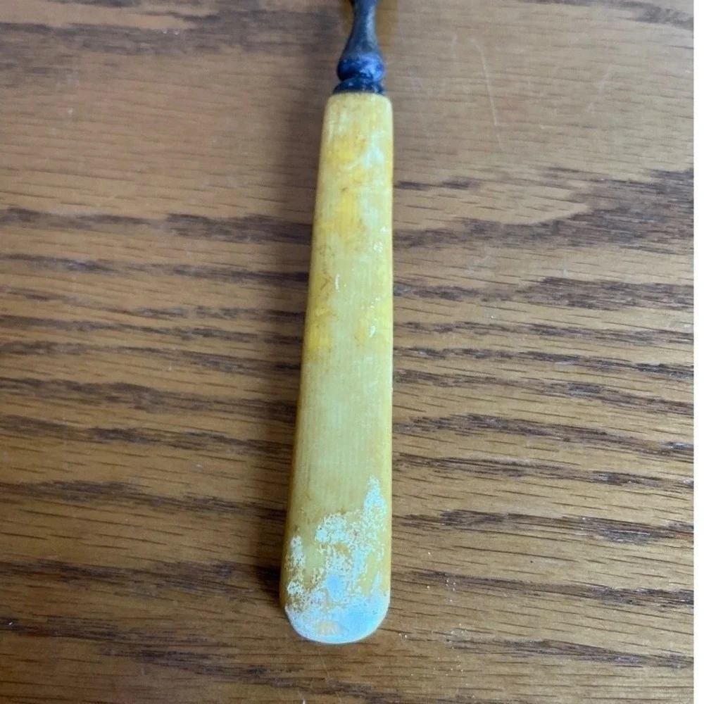 Vintage Carving‎ / Serving Fork Bakelite?